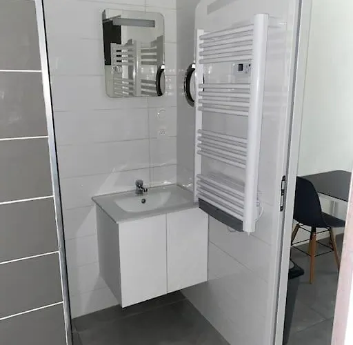 Moderne Entierement Renove. * Freistroff